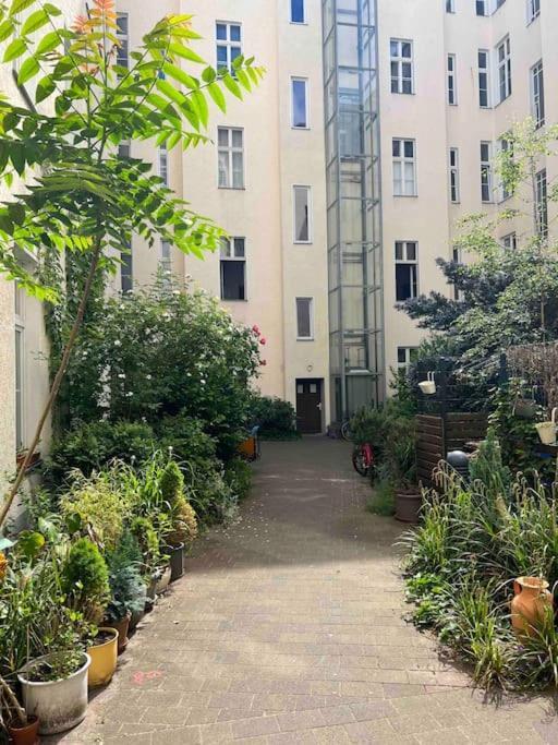 Appartamento Wonderful Flat Near Ku'Damm Berlino Esterno foto